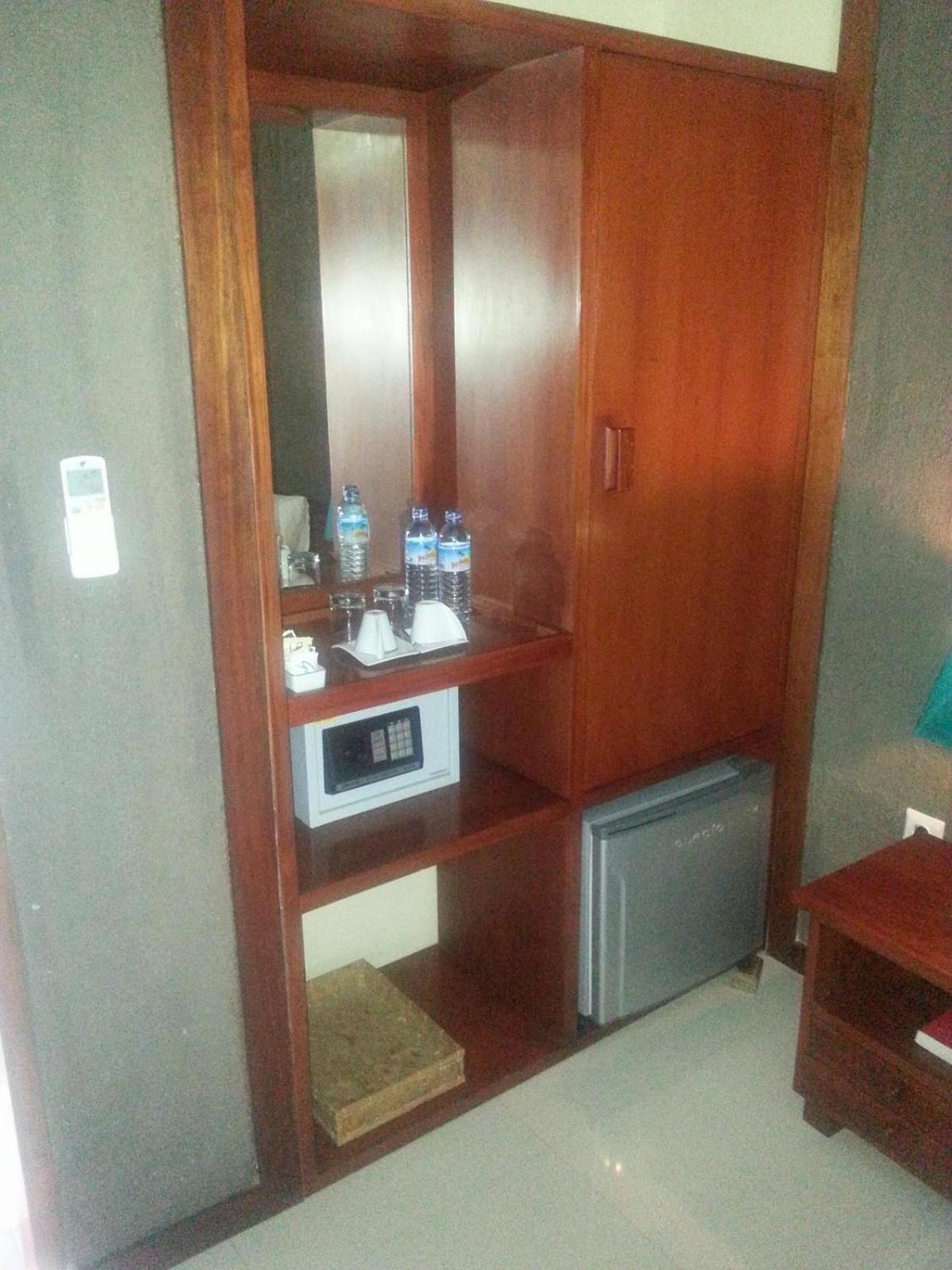Good Heart Hotel Gili Trawangan Buitenkant foto