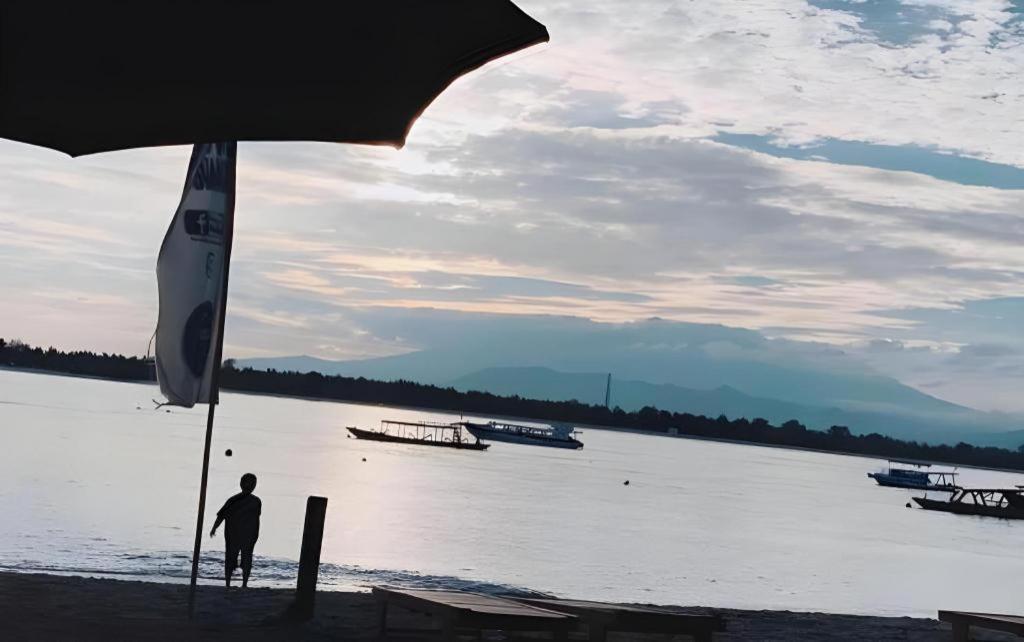 Good Heart Hotel Gili Trawangan Buitenkant foto