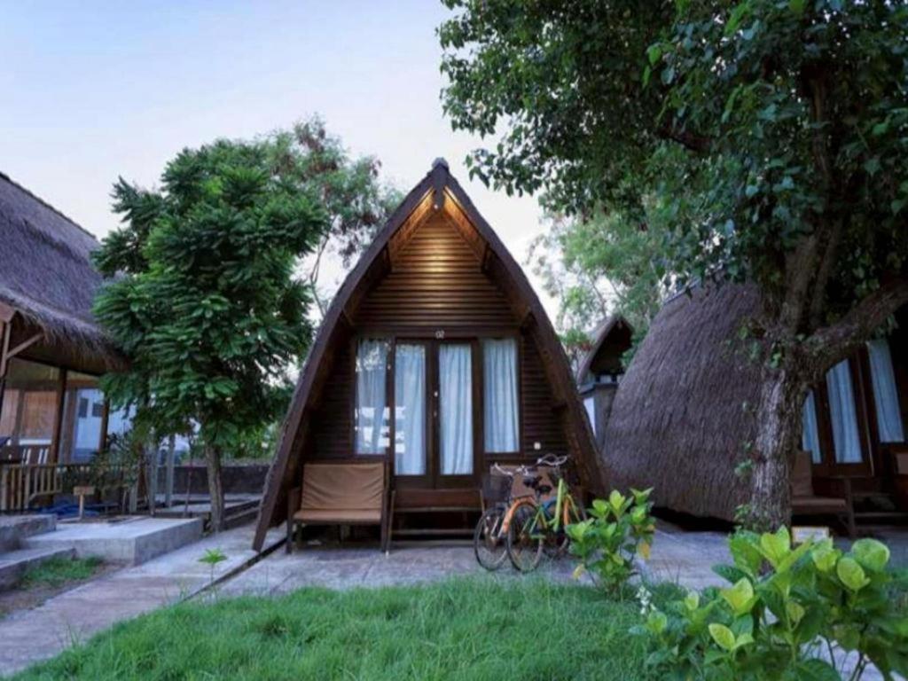 Good Heart Hotel Gili Trawangan Buitenkant foto