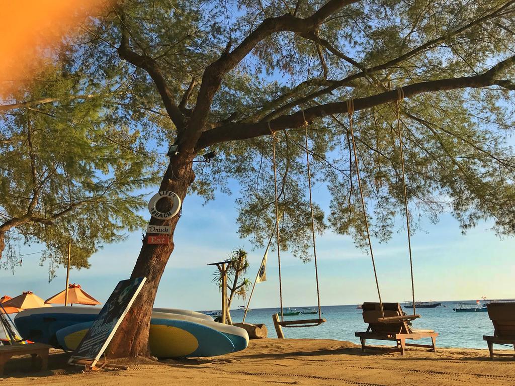 Good Heart Hotel Gili Trawangan Buitenkant foto
